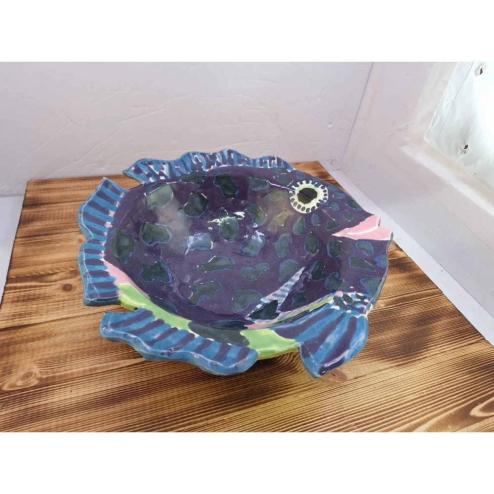 Vintage Fish Motif Small Bowl Dish, Artisan Handmade Signed 10' X 3'‎